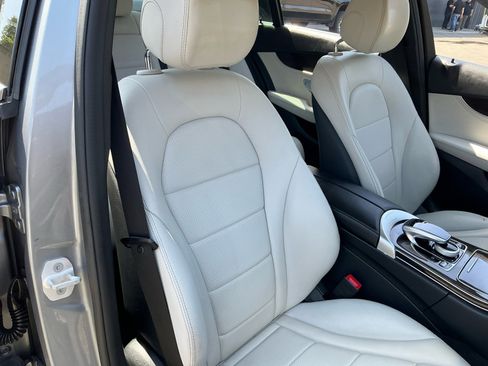 Used 2016 Mercedes-Benz C 300 Sedan image 21