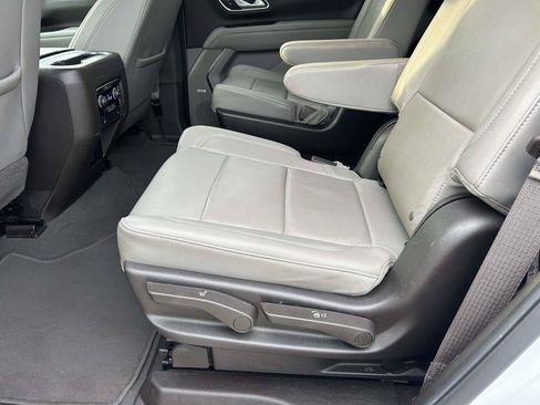 Used 2024 Chevrolet Tahoe LT RWD image 14