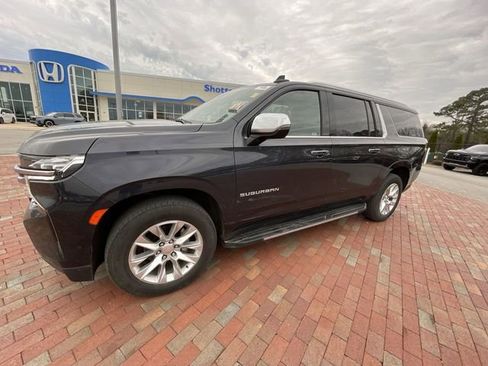 Used 2023 Chevrolet Suburban Premier AWD/4WD image 13