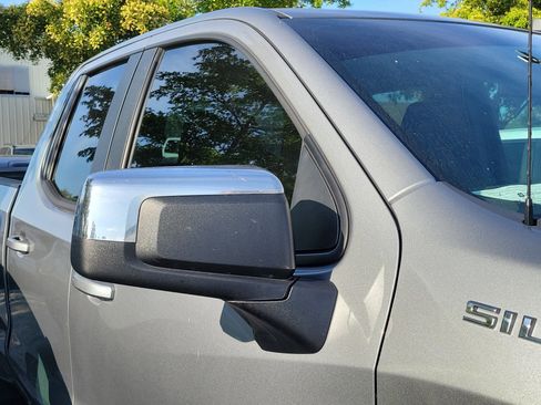 Used 2023 Chevrolet Silverado 1500 LT w/ Protection Package image 9