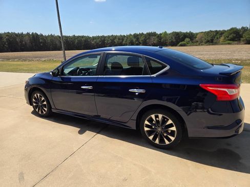 Used 2016 Nissan Sentra SR image 4