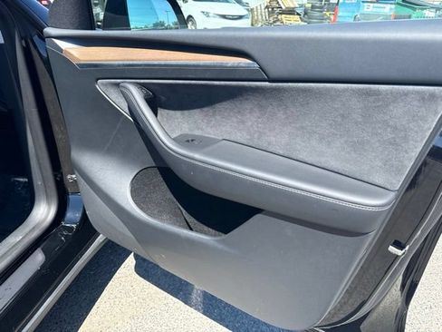 Used 2023 Tesla Model Y Long Range AWD/4WD image 8