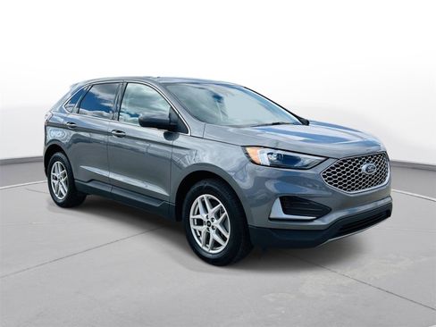 Used 2024 Ford Edge SEL image 2