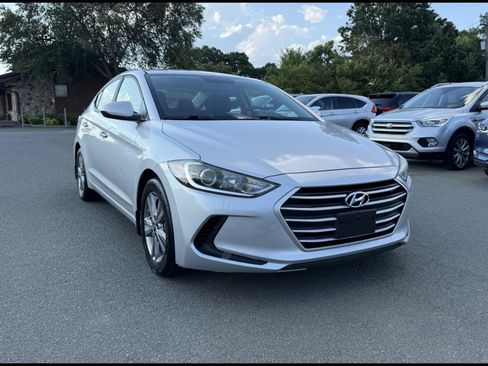 Used 2018 Hyundai Elantra SEL FWD image 1