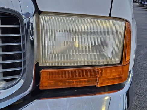 Used 2001 Ford Excursion Limited image 12