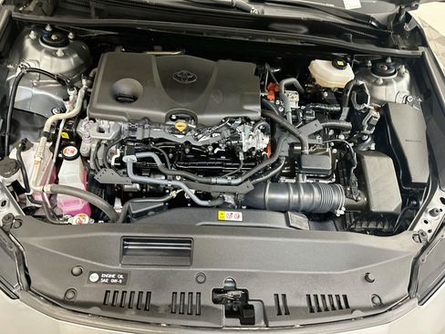 Used 2025 Toyota Camry SE FWD image 34
