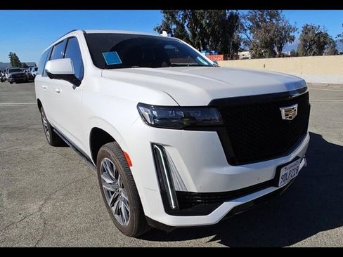Used 2023 Cadillac Escalade ESV Sport Platinum image 8