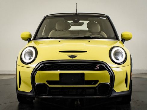 Used 2023 MINI Cooper S w/ Signature Upholstery Package image 3