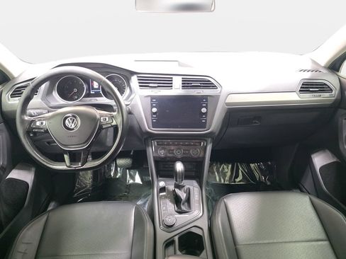Used 2018 Volkswagen Tiguan SE AWD/4WD image 10