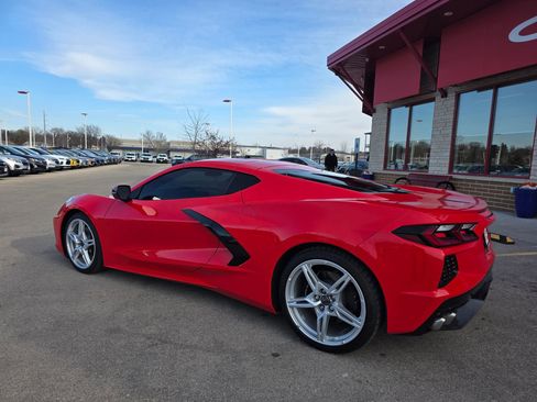 Used 2023 Chevrolet Corvette Stingray Coupe w/ 1LT image 5