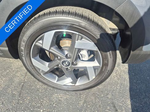Used 2026 Hyundai Venue SEL FWD image 7