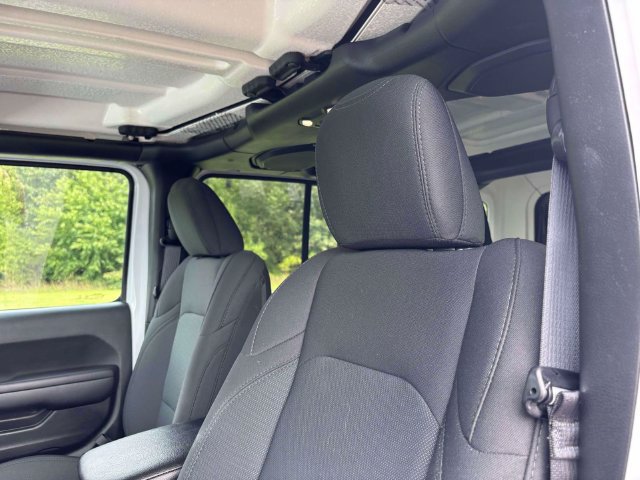 Used 2021 Jeep Wrangler Unlimited Sport AWD/4WD image 6