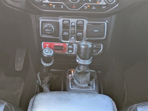 Used 2021 Jeep Wrangler Unlimited Rubicon w/ Trailer Tow Package image 23