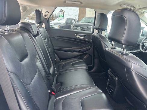 Used 2022 Ford Edge Titanium w/ Equipment Group 301A image 18