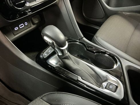 Certified 2022 Buick Encore GX Select w/ Sport Touring Package image 23