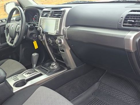 Used 2020 Toyota 4Runner SR5 image 29