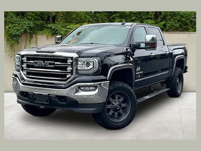 Used 2017 GMC Sierra 1500 SLT w/ SLT Premium Package