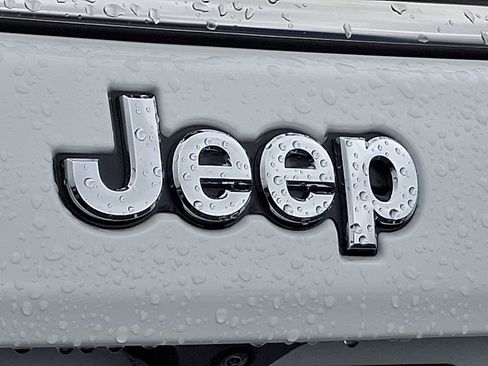 Used 2022 Jeep Compass Latitude AWD/4WD image 31