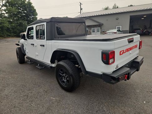 Used 2021 Jeep Gladiator Sport AWD/4WD image 7
