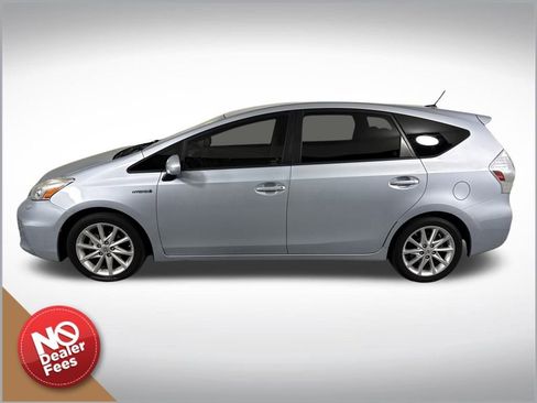 Used 2012 Toyota Prius V image 6