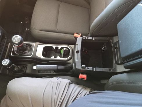 Used 2019 Jeep Wrangler Sport w/ Quick Order Package 23S AWD/4WD image 55