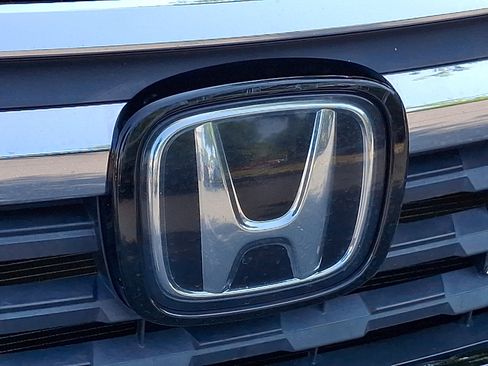 Used 2020 Honda Ridgeline Sport image 8
