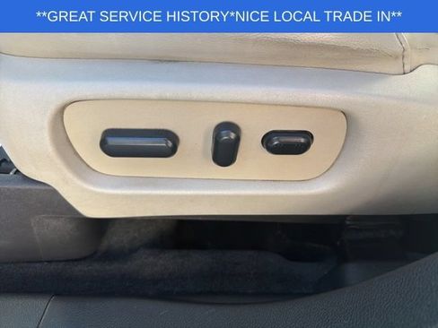 Used 2015 Ford Explorer XLT w/ Equipment Group 202B AWD/4WD image 28