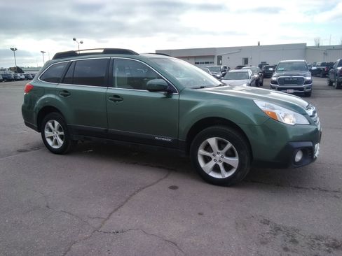 Used 2013 Subaru Outback 2.5i Limited image 6