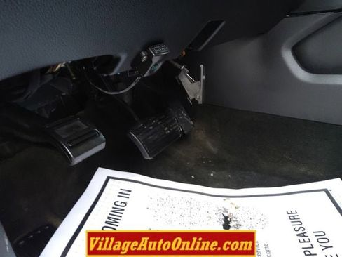 Used 2016 Chevrolet Suburban LTZ image 29