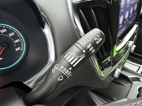 Used 2023 Chevrolet Traverse LT w/ Midnight/Sport Edition AWD/4WD image 38