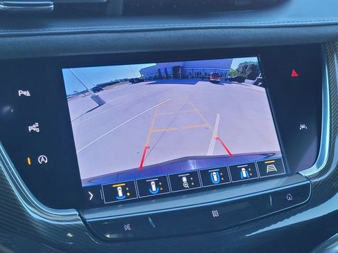 Used 2020 Cadillac XT6 Sport w/ Platinum Package AWD/4WD image 20