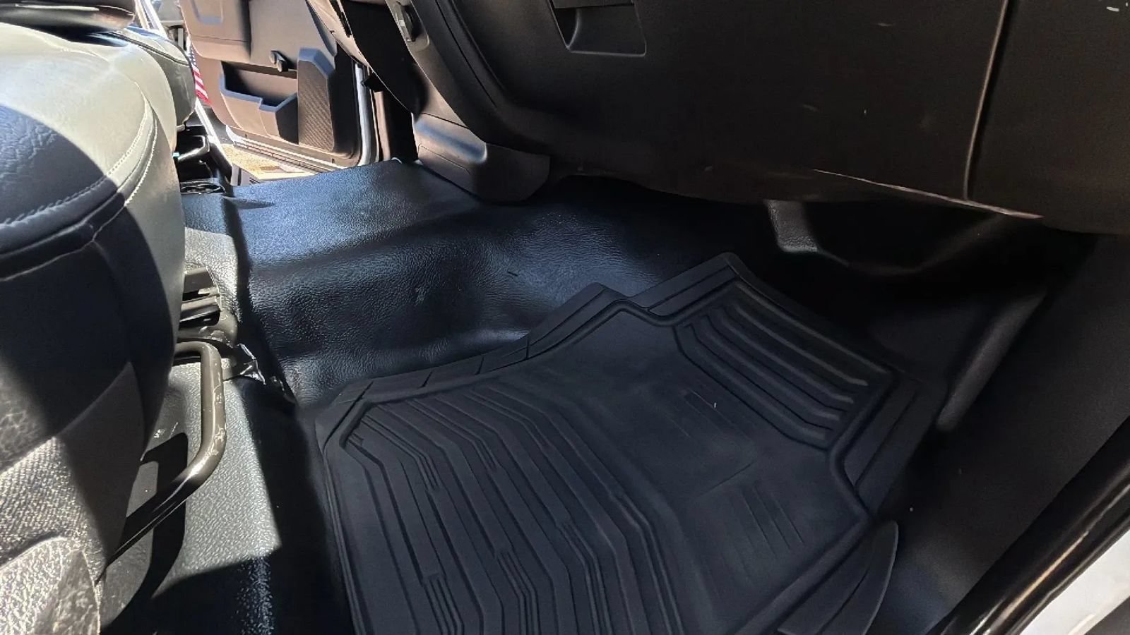 Used 2022 RAM 1500 Classic Tradesman AWD/4WD image 40