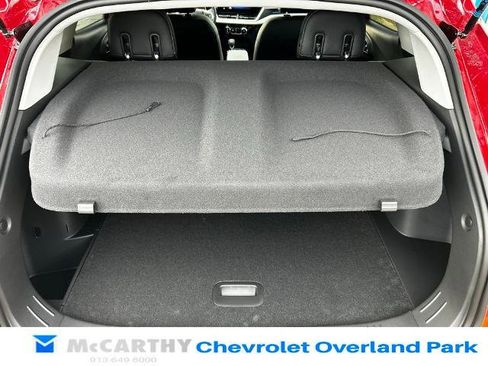 New 2026 Chevrolet Trax LT w/ Sunroof Package image 20