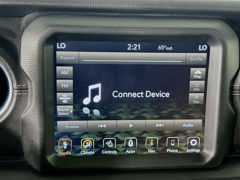 Used 2023 Jeep Wrangler Unlimited Sahara w/ Cold Weather Group AWD/4WD image 19