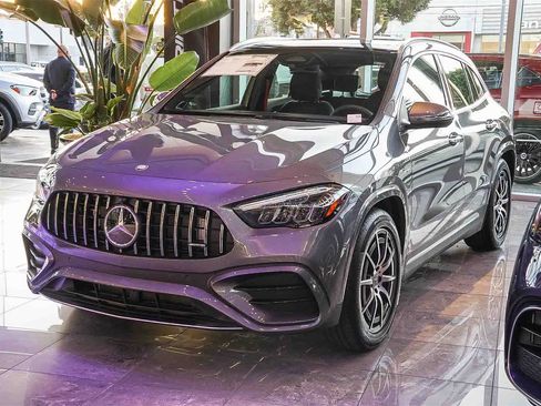 New 2026 Mercedes-Benz GLA 35 AMG 4MATIC image 1