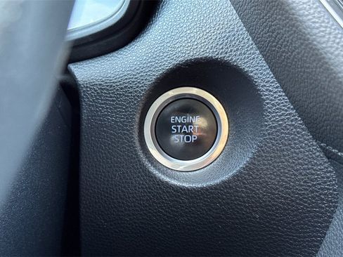 Certified 2022 Toyota Corolla Cross LE image 20