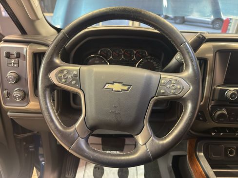 Used 2017 Chevrolet Silverado 2500 High Country AWD/4WD image 18