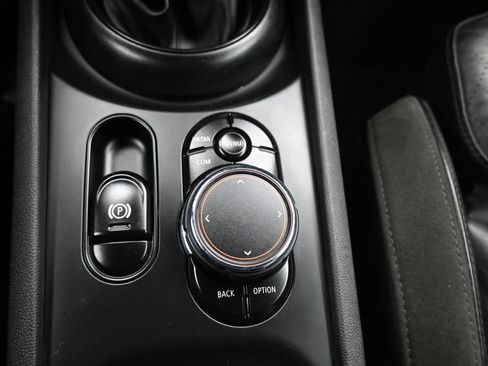 Used 2018 MINI Cooper Clubman S FWD image 19