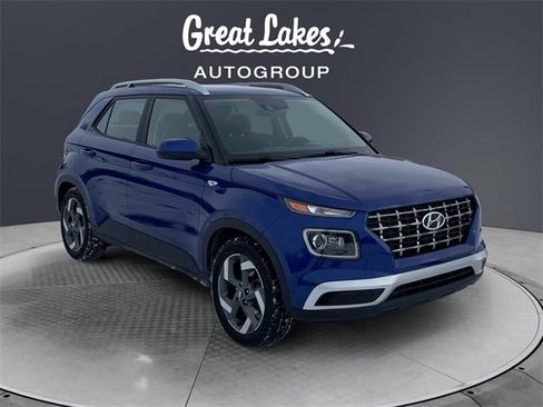 Used 2022 Hyundai Venue SEL image 7