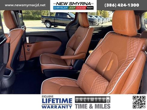 New 2026 Chrysler Pacifica Pinnacle image 10