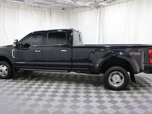 Used 2022 Ford F350 Platinum AWD/4WD image 37
