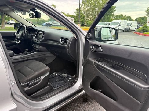 Used 2021 Dodge Durango SXT w/ 3rd Row Seating Group AWD/4WD image 17