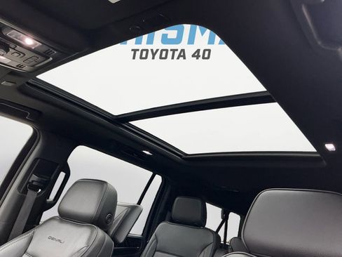 Used 2021 GMC Yukon XL Denali image 19