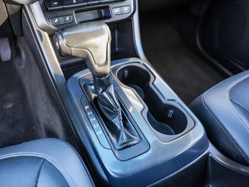 Used 2015 Chevrolet Colorado Z71 image 10