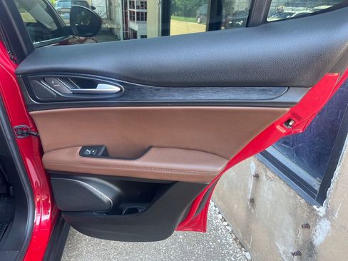 Used 2021 Alfa Romeo Stelvio Sprint w/ Sun & Sound Package image 18