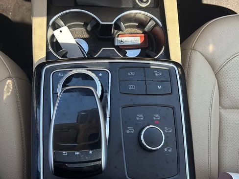 Used 2017 Mercedes-Benz GLS 450 4MATIC image 24