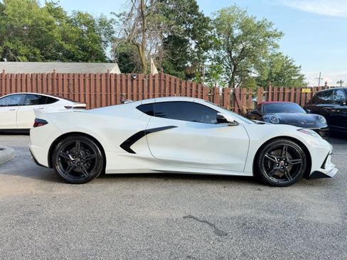 Used 2022 Chevrolet Corvette Stingray Preferred Cpe w/ Z51 Performance Package RWD image 5