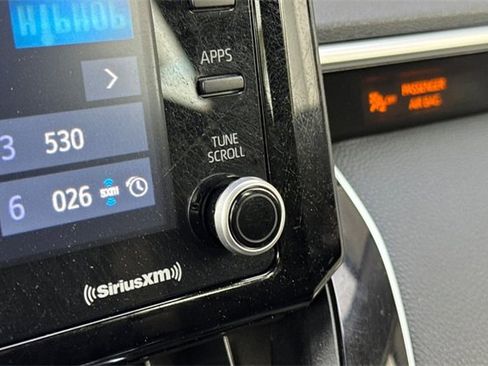 Used 2022 Toyota Corolla SE image 31