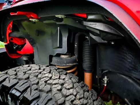 Used 2018 Jeep Wrangler Rubicon w/ Power Convenience Group image 41