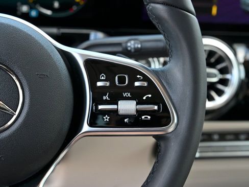 Used 2022 Mercedes-Benz GLA 250 image 22